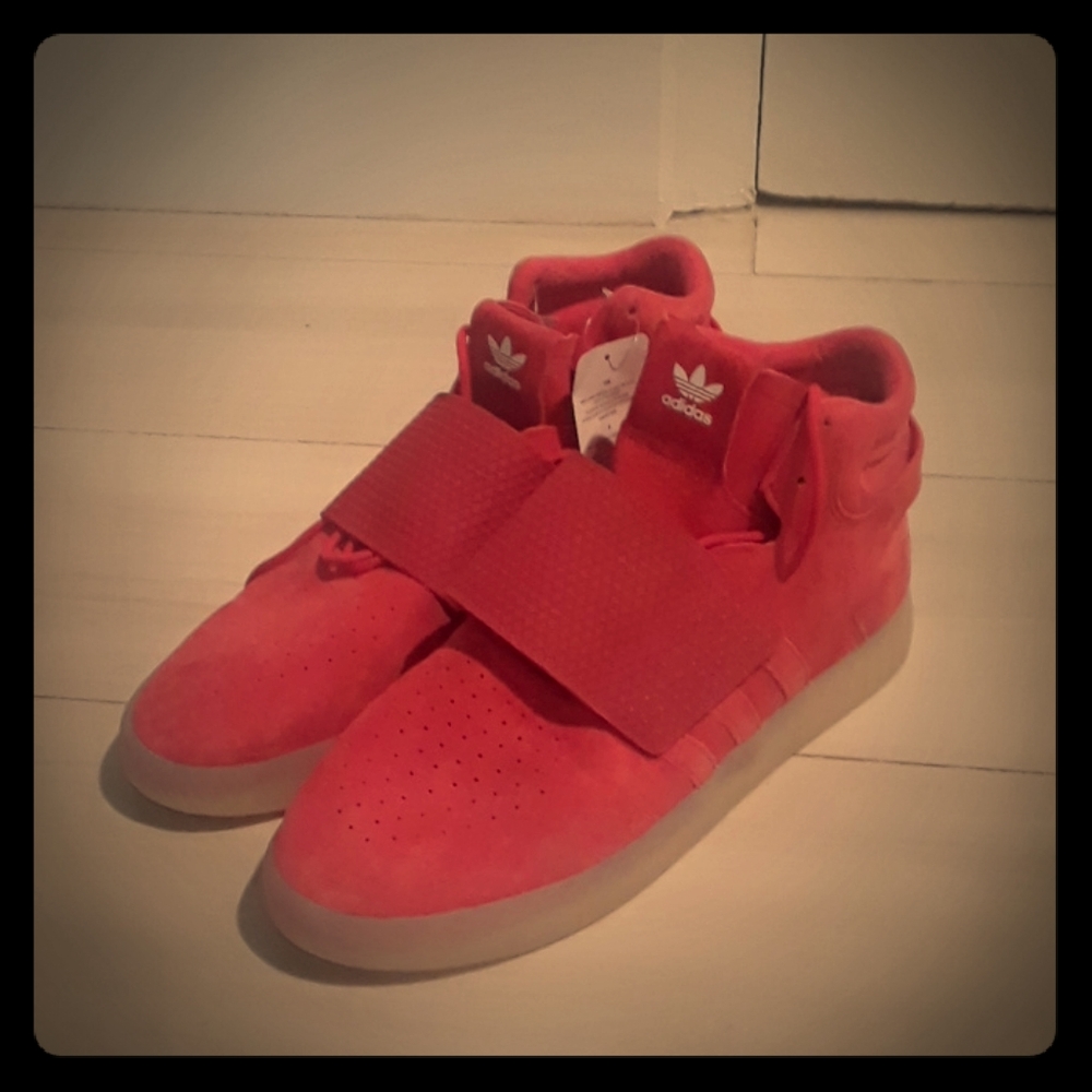 Adidas tubular